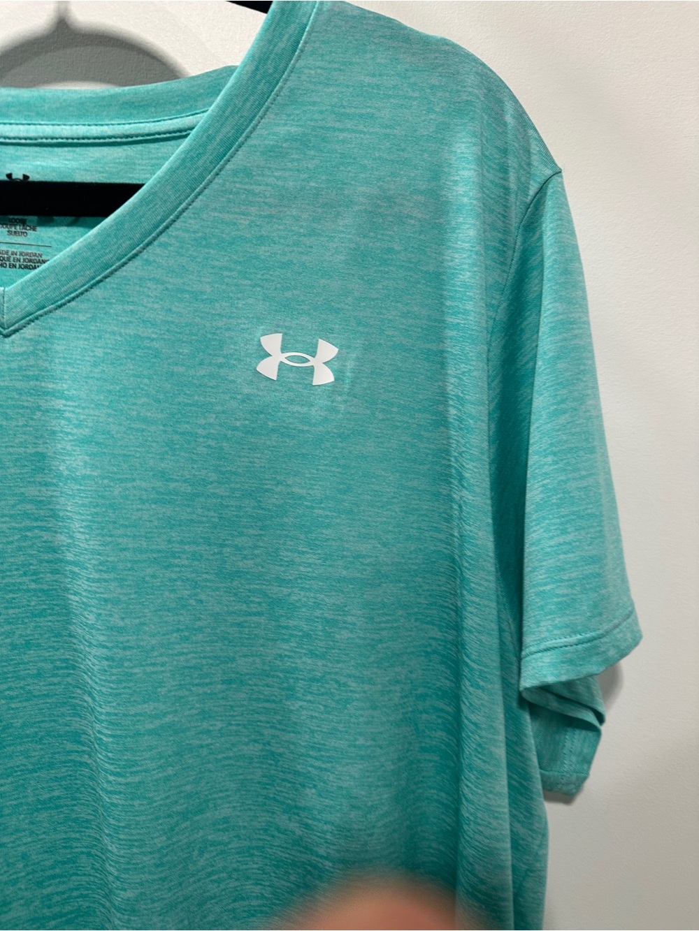 Under Armour Women’s Light turquoise V-Neck Performance Tee 1X - Picture 2 of 5